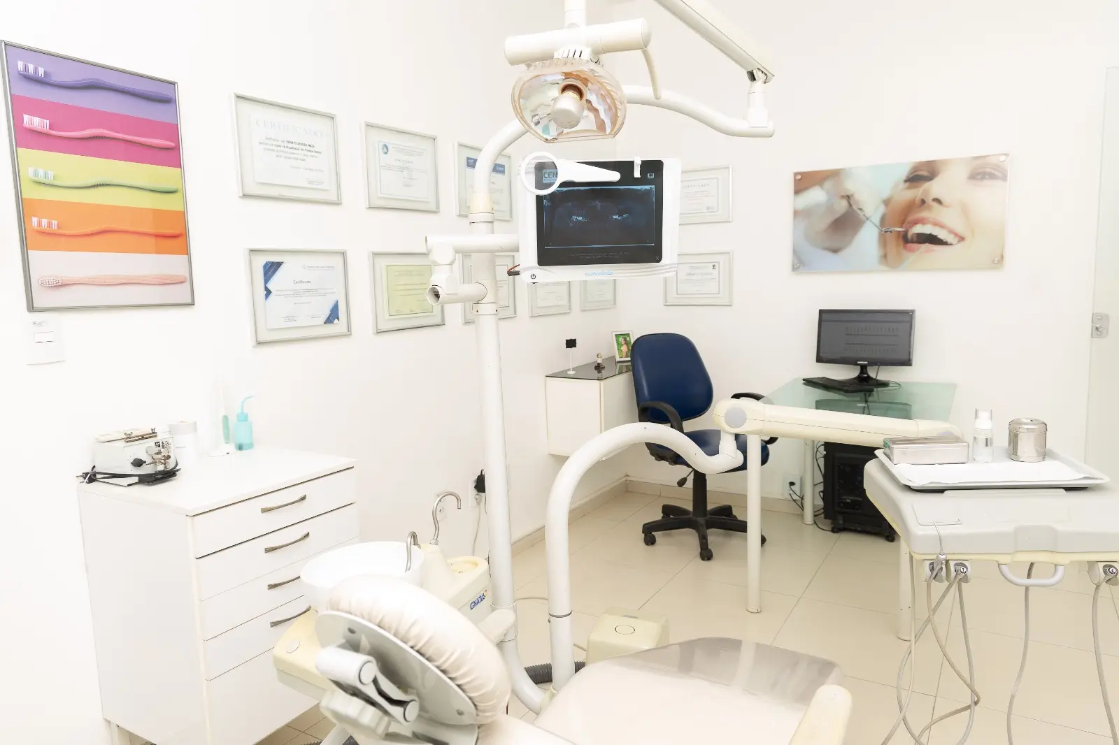 Interior do consultório odontológico da Rede OdontoClin